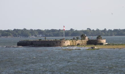 03 Harbor Cruise Castle Pinckney