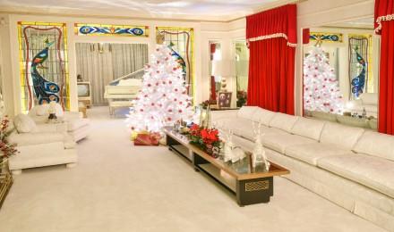 Christmasat Graceland