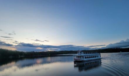 Enjoy A Scenic Narrated Cruise On Lake Sunapee
