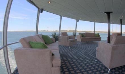02 Aft Lounge Deck