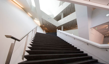 H Bldg Atrium 09 20 06 04