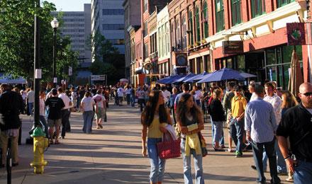 Market Square Crowd2