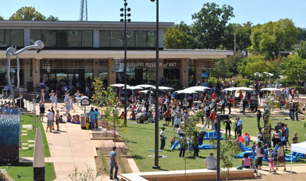 Town Creek Wide Crowd Shot