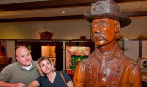 Int Museum Woodcarving00002