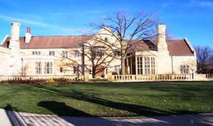 A Visit To The Paine Art Center