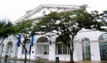 A Visit To The Museum Of Mobile