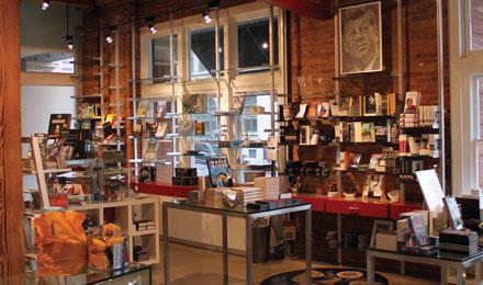 A Visit To The Famous Sixth Floor Museum