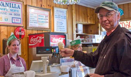 16 Old Fashioned Soda Fountain