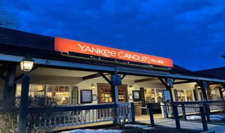 A Visit To The Amazing Yankee Candle Village