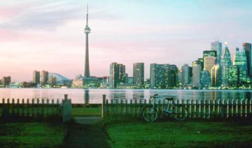 Guided Tour Of The Cosmopolitan City Of Toronto