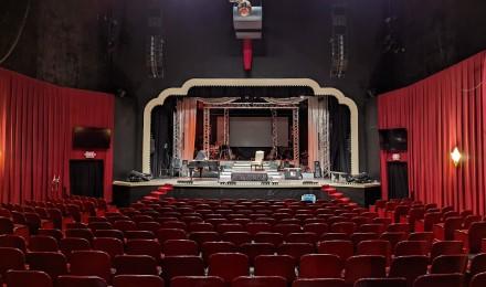 An Evening Show At The Savannah Theatre