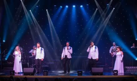 03 Array Singers