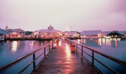 Popular Shopping & Dining At Barefoot Landing