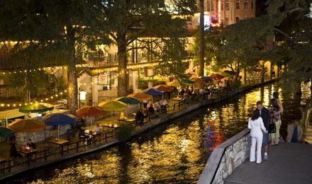 San Antonio Riverwalk District4