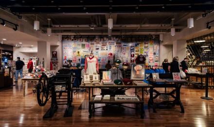 Hatchshowprint Retailstore 20180727 003 Scaled
