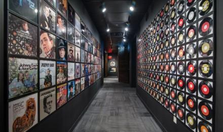 Hallwayof Records