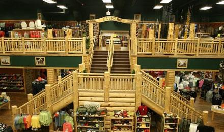 Bass Pro Shops Mackinaw Crossings