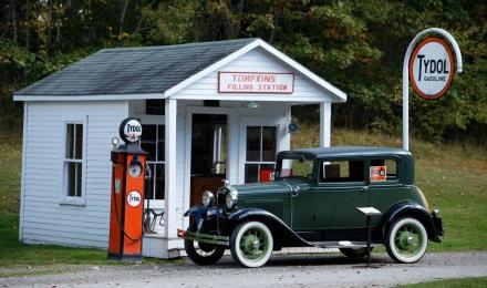 04 Old Gas Station
