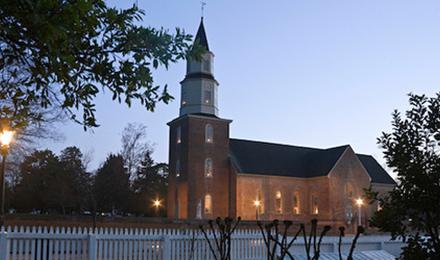 04 Williamsburg Church